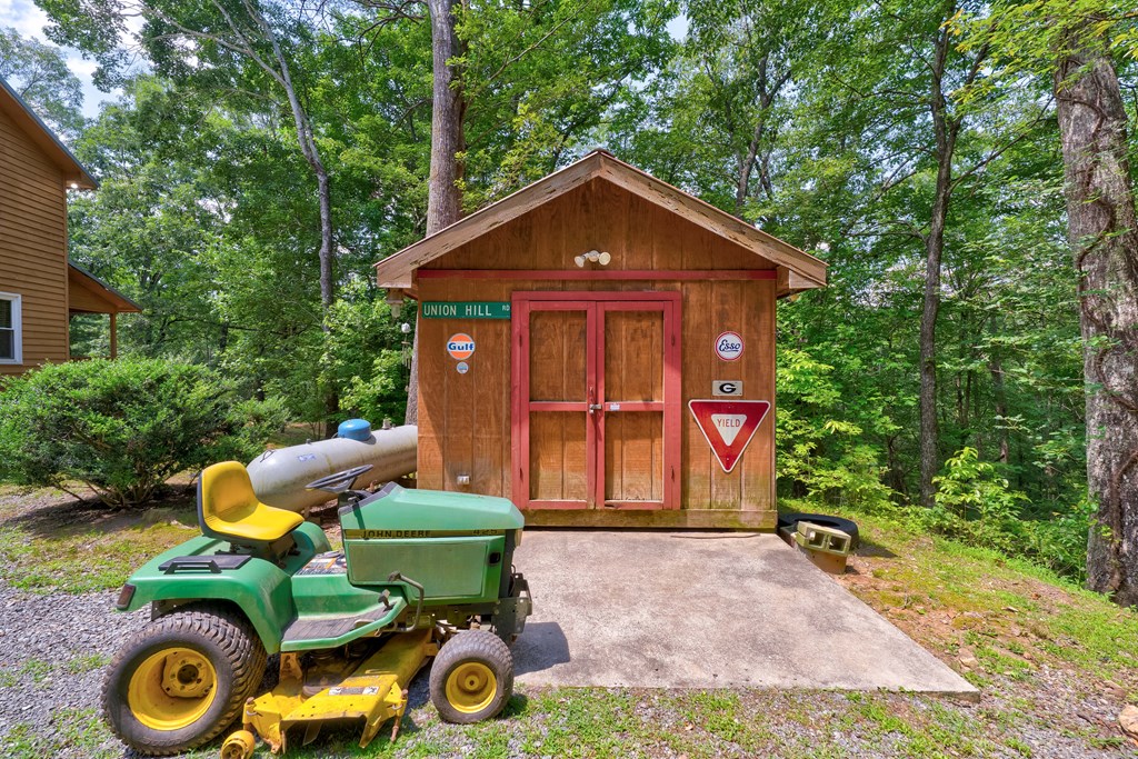 62 Peach Lane, Ellijay