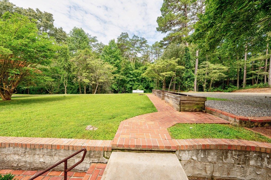 365 Quarles Lane