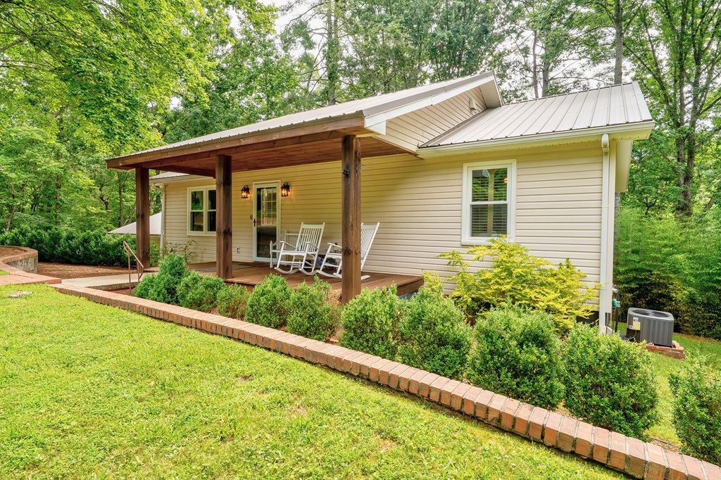 365 Quarles Lane