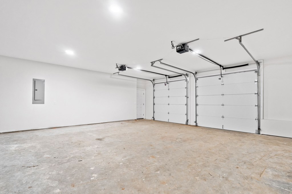 109 Lakeview Court