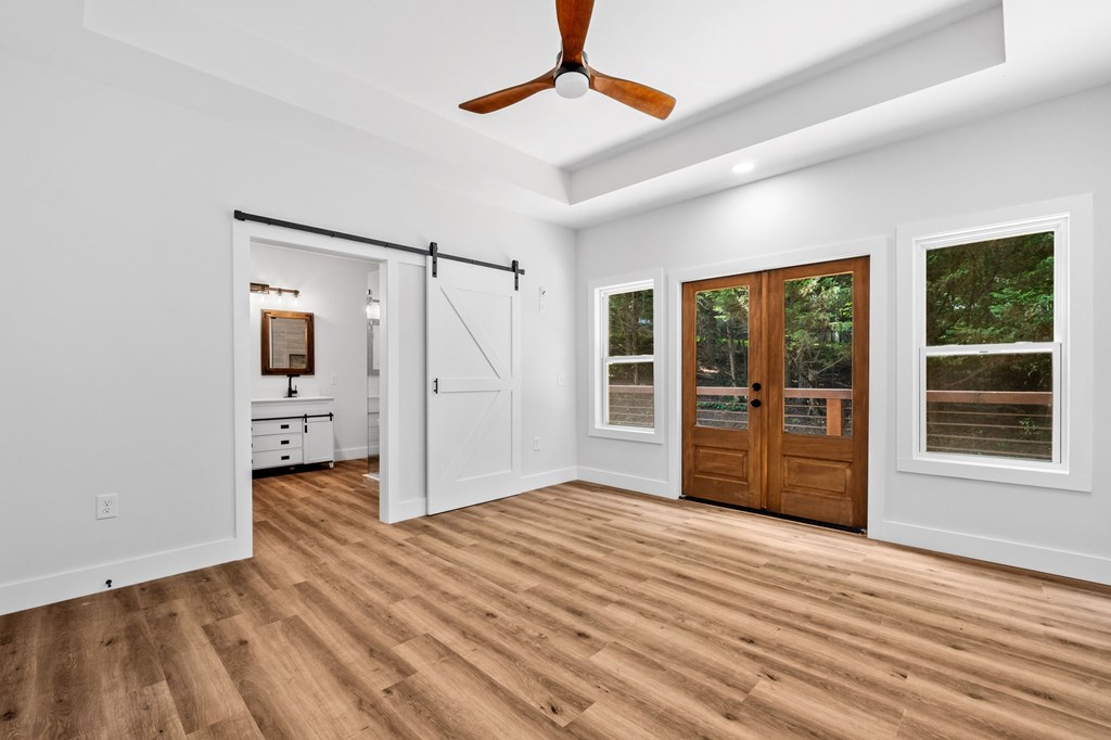 109 Lakeview Court