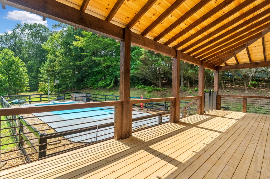 109 Lakeview Court