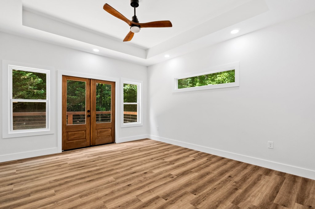 109 Lakeview Court