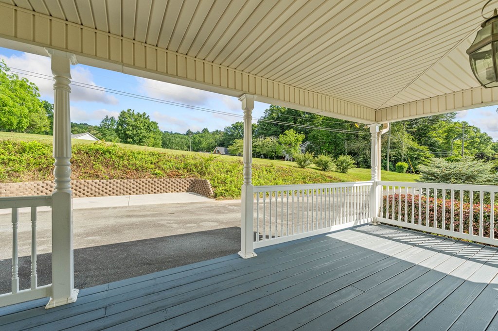 206 Piney Woods Drive