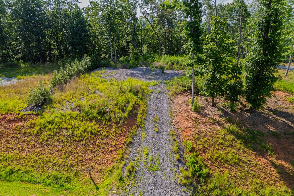 121 Jakes Landing Drive