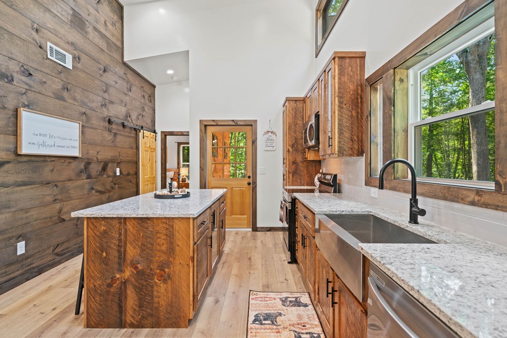 542 Beaver Lake Drive