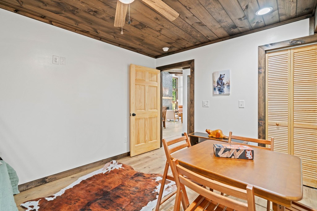 542 Beaver Lake Drive