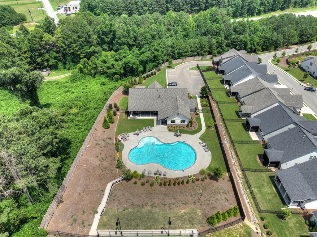250 Mountain Boulevard