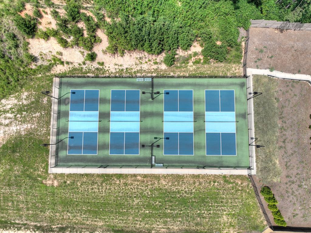 250 Mountain Boulevard