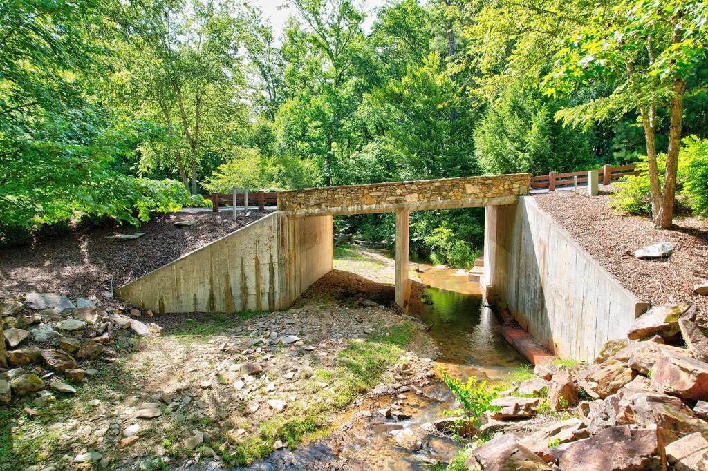 896 Harris Creek Drive