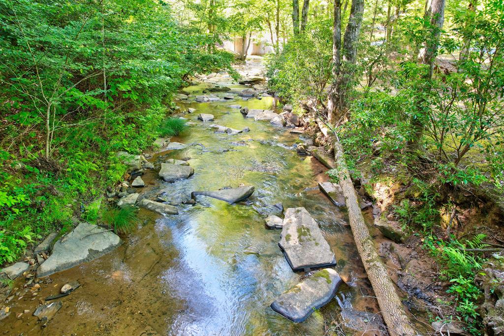 896 Harris Creek Drive