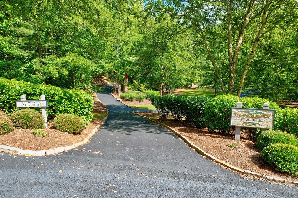 896 Harris Creek Drive
