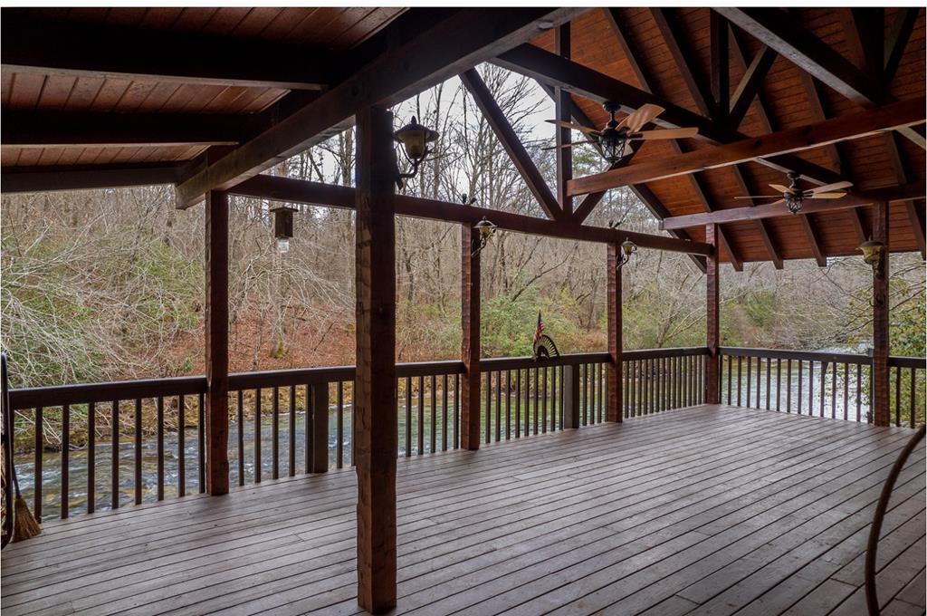 576 Cartecay Cove Lane