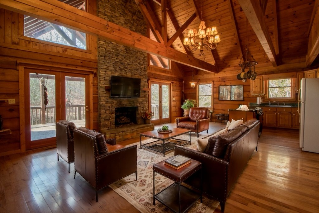 576 Cartecay Cove Lane
