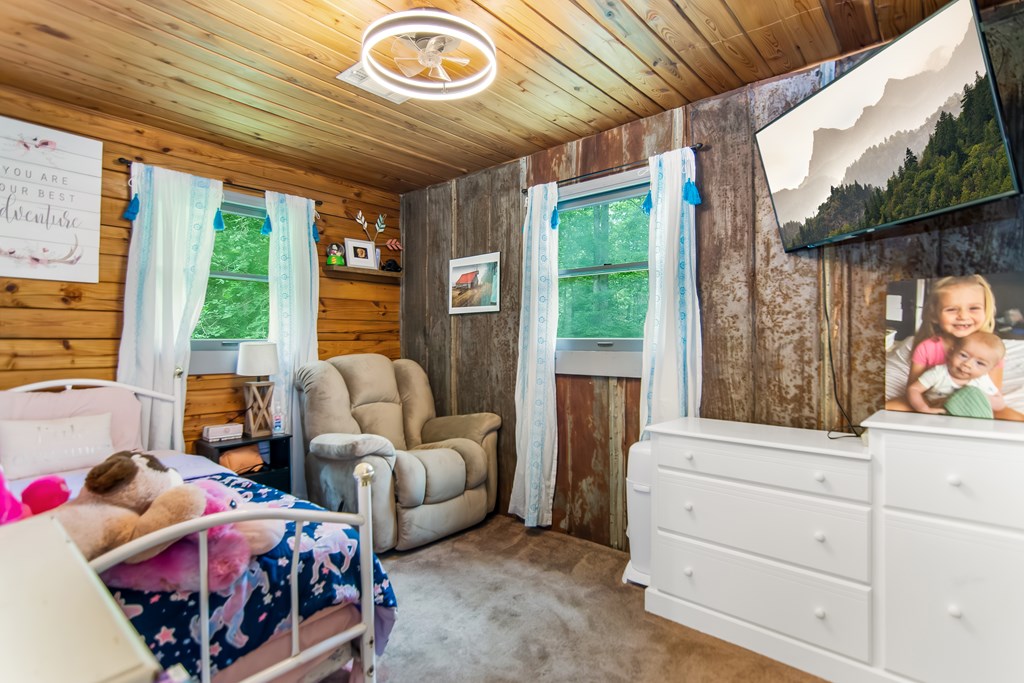 1459 Ray Mountain Road