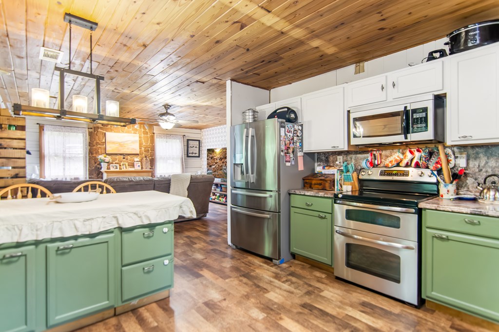 1459 Ray Mountain Road