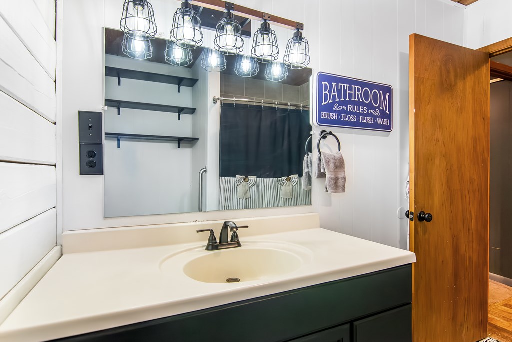 1459 Ray Mountain Road