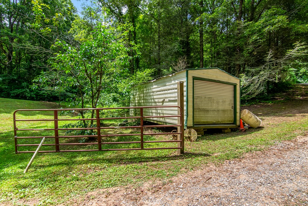 1459 Ray Mountain Road