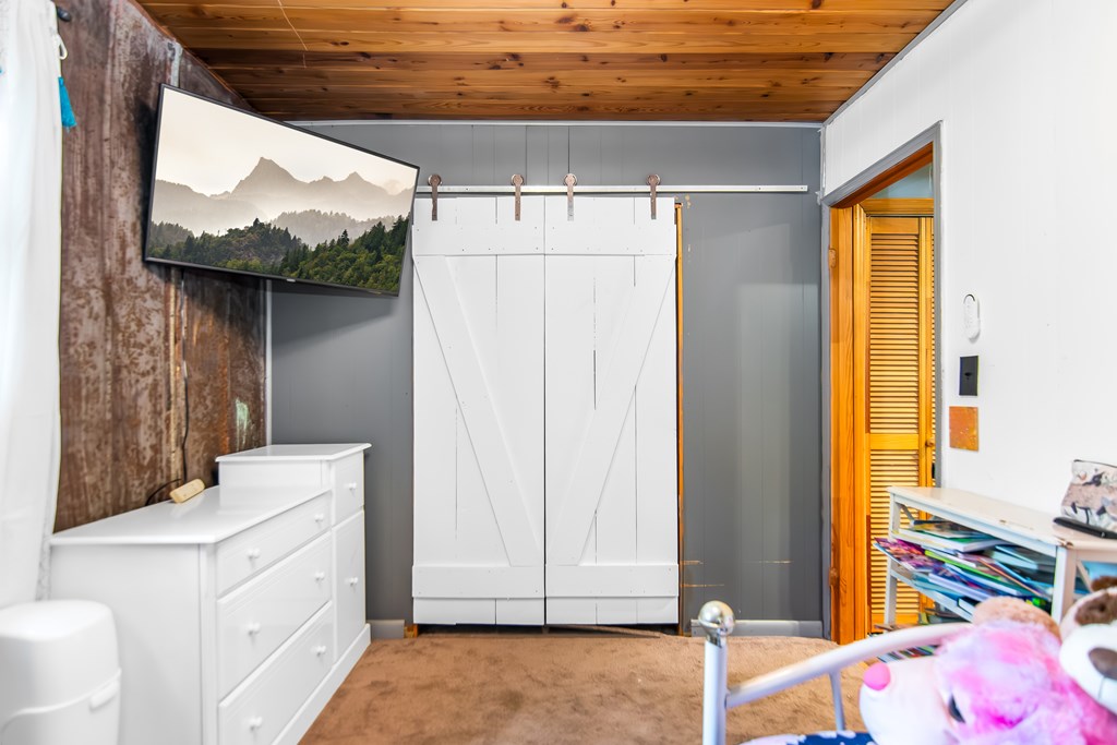 1459 Ray Mountain Road