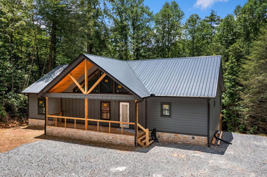 641 Bryant Farm Lane