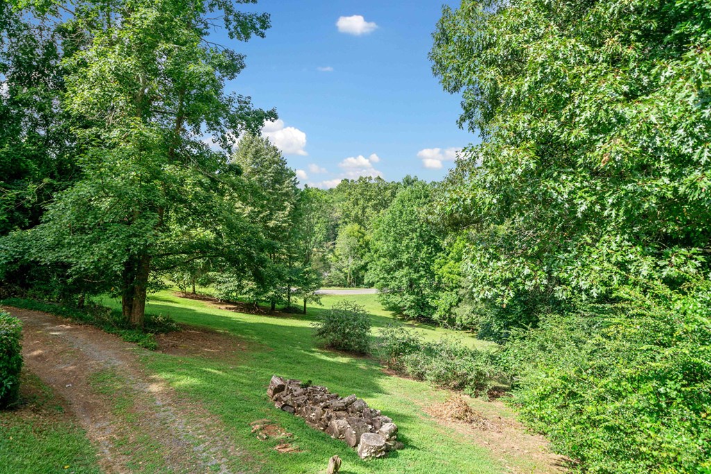 77 Long View Lane