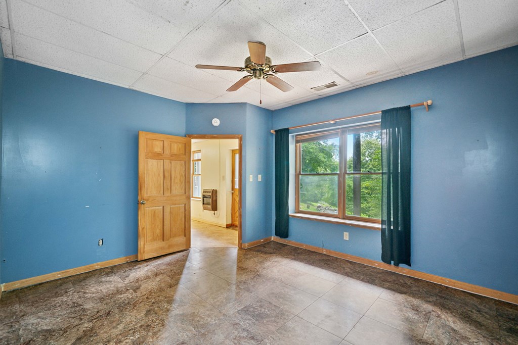 77 Long View Lane