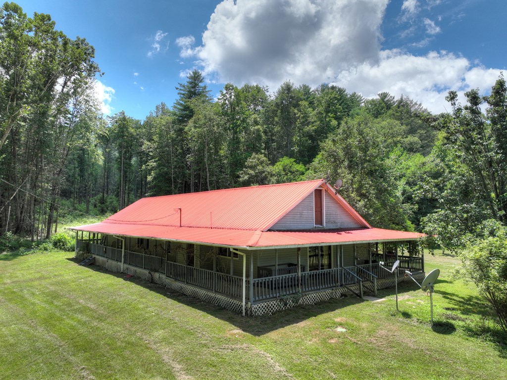 3760 Devils Den Road