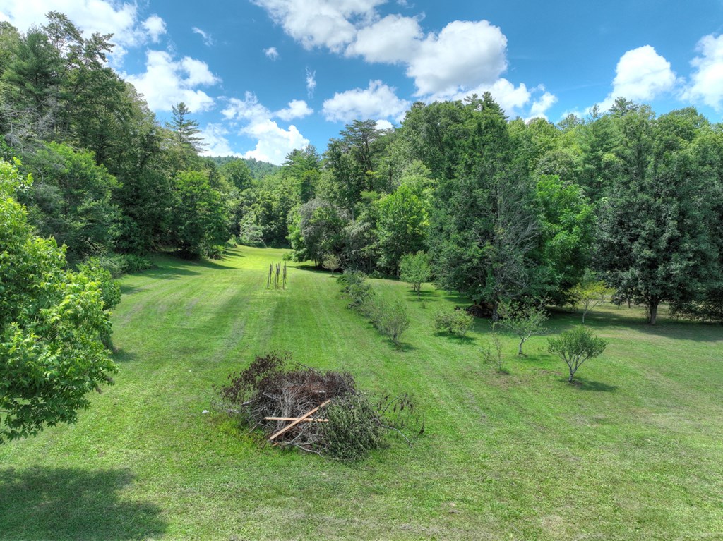 3760 Devils Den Road