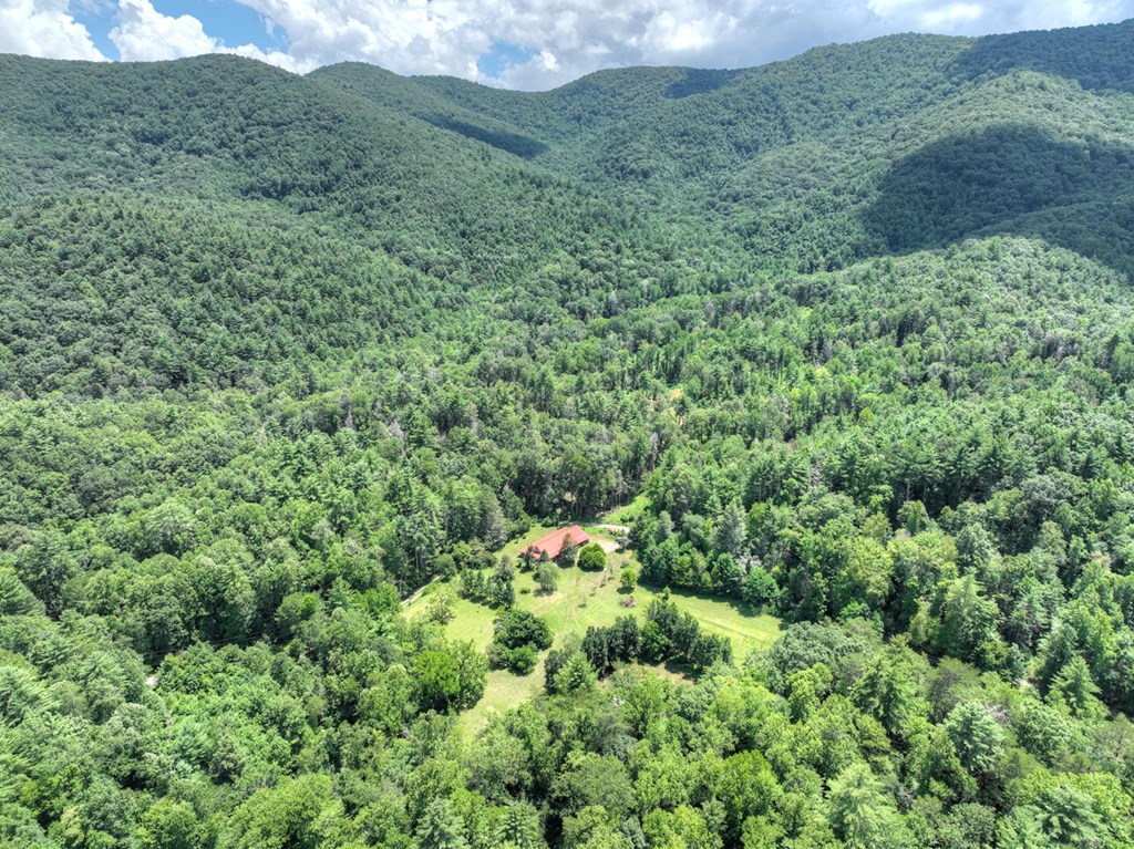3760 Devils Den Road