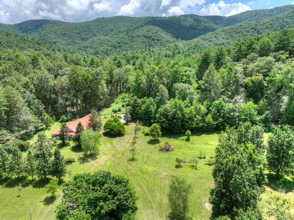 3760 Devils Den Road