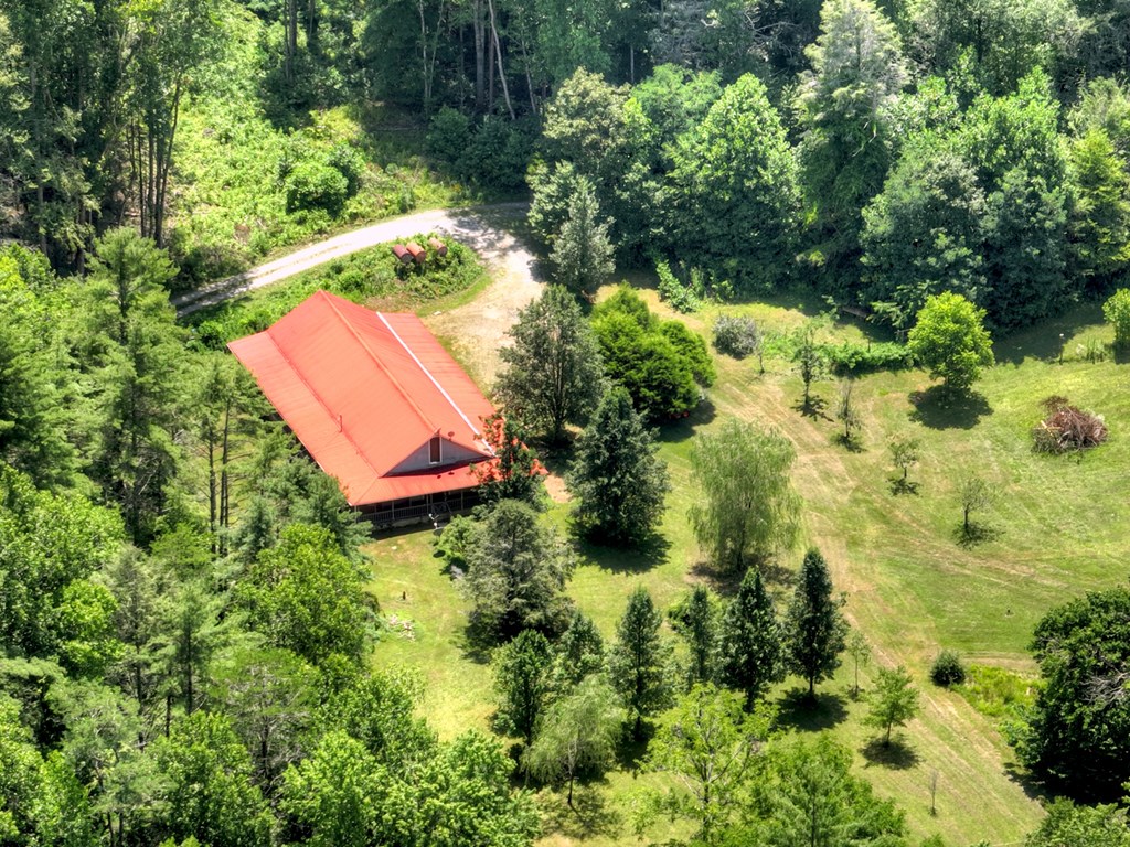 3760 Devils Den Road