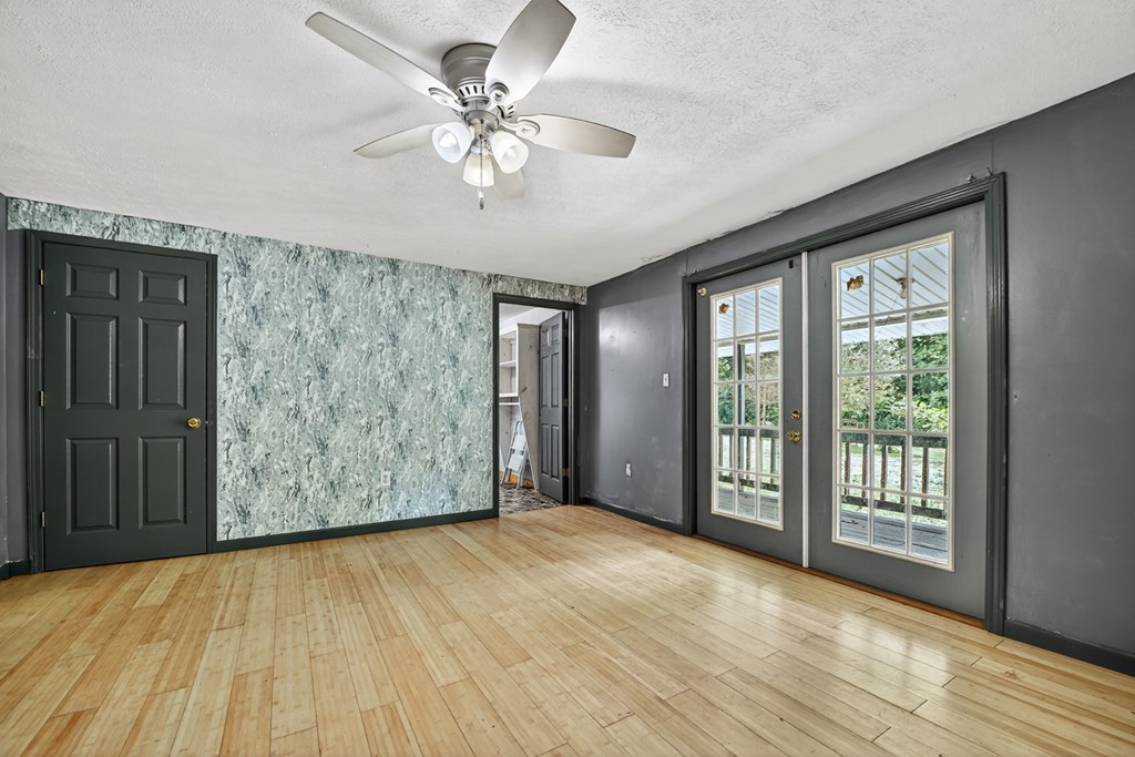 3760 Devils Den Road