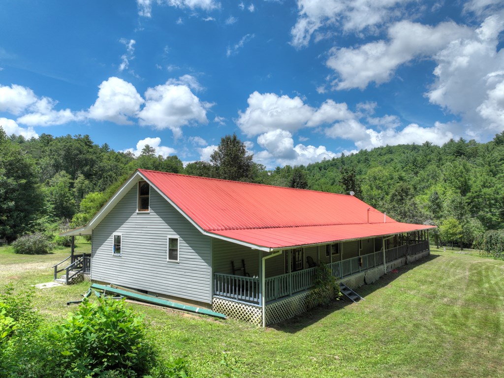 3760 Devils Den Road