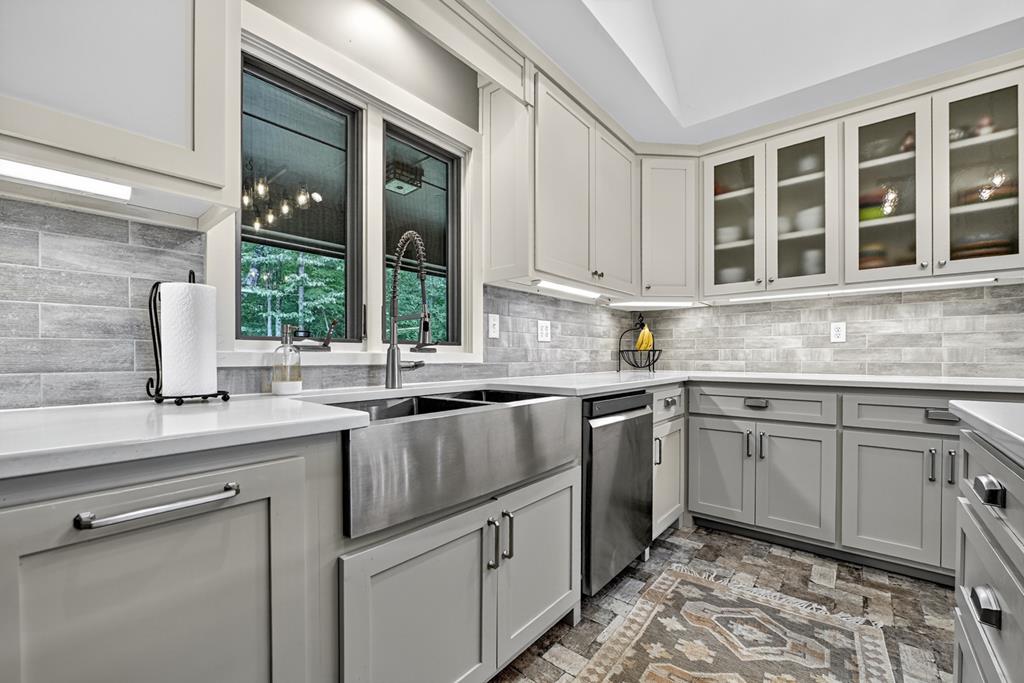 683 Talona Mountain Road