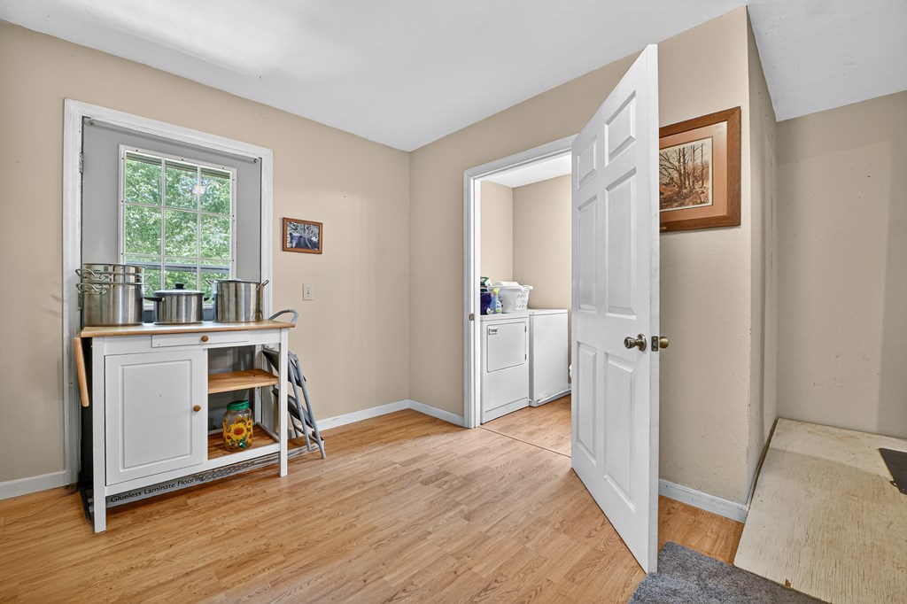 1170 Winchester Creek