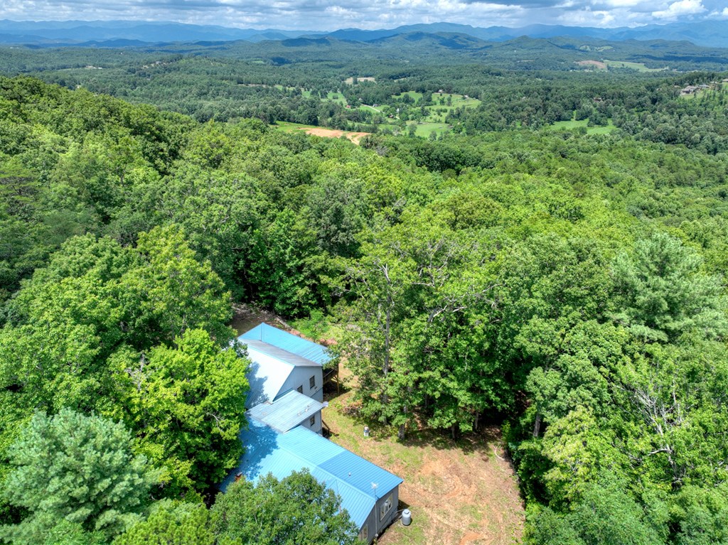 1170 Winchester Creek
