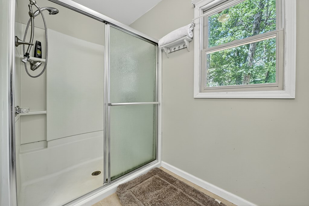 1170 Winchester Creek