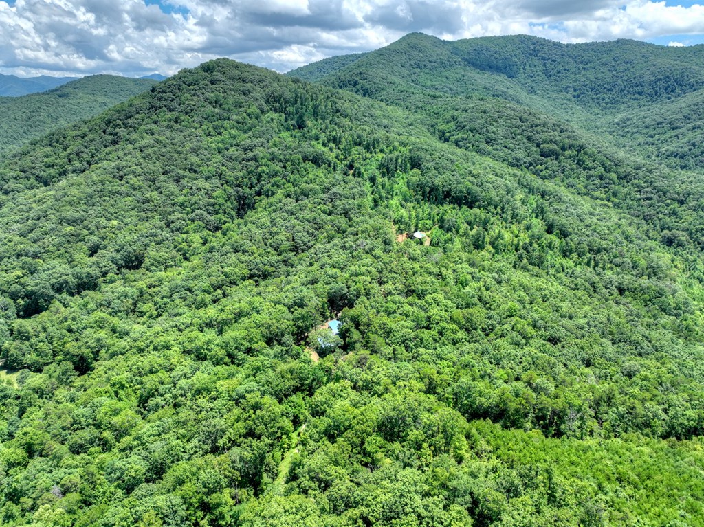 1170 Winchester Creek
