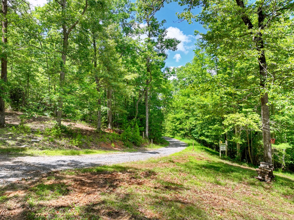 1170 Winchester Creek