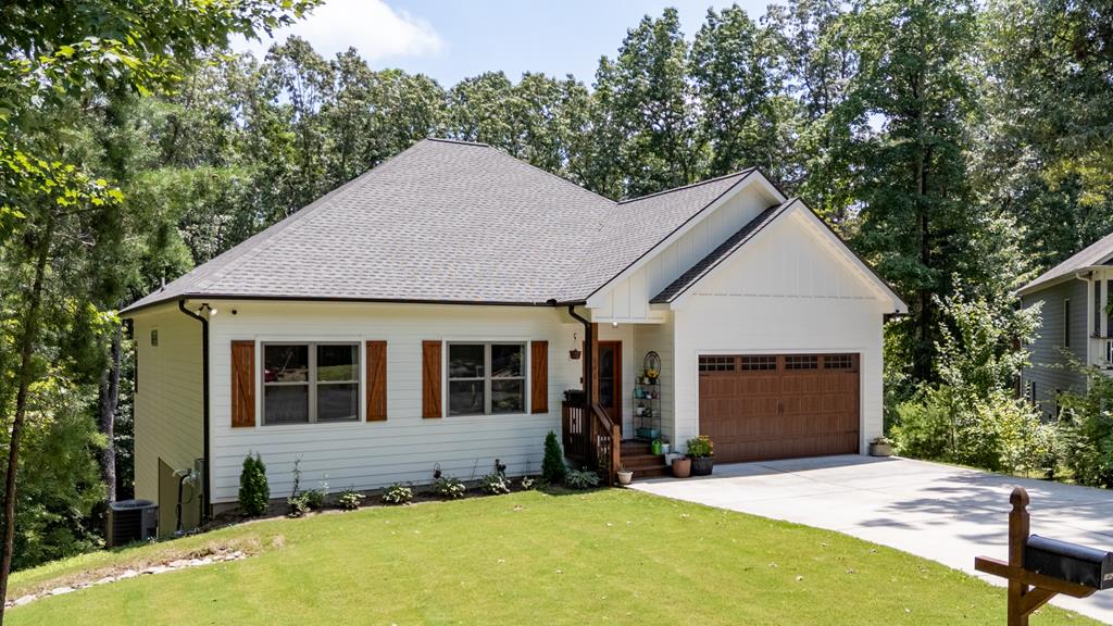 146 Hackney Trail