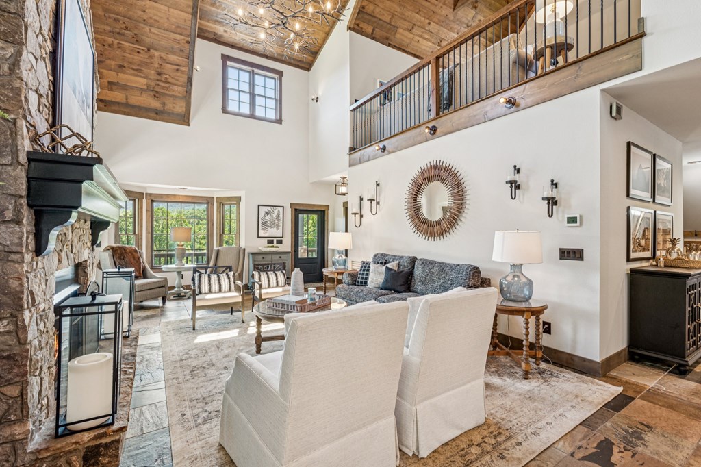 336 Greystone Trace