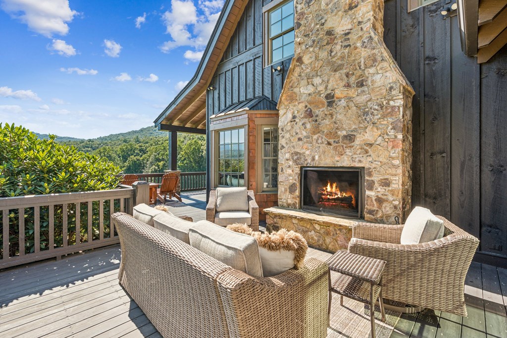 336 Greystone Trace