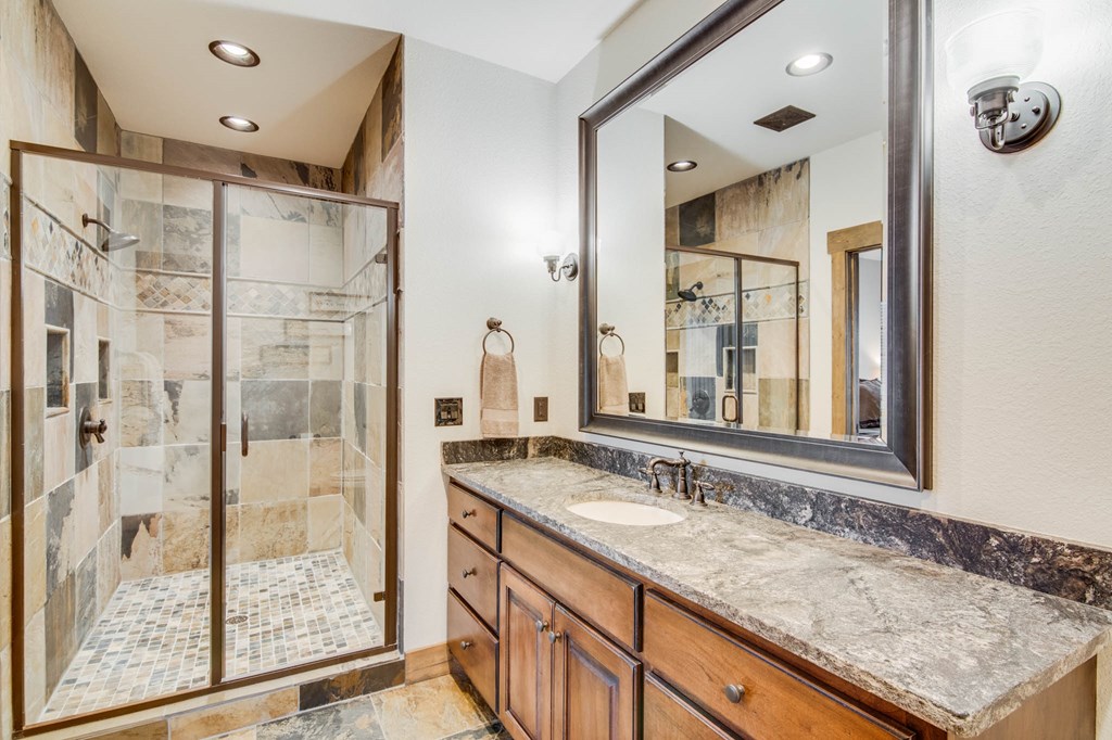 336 Greystone Trace