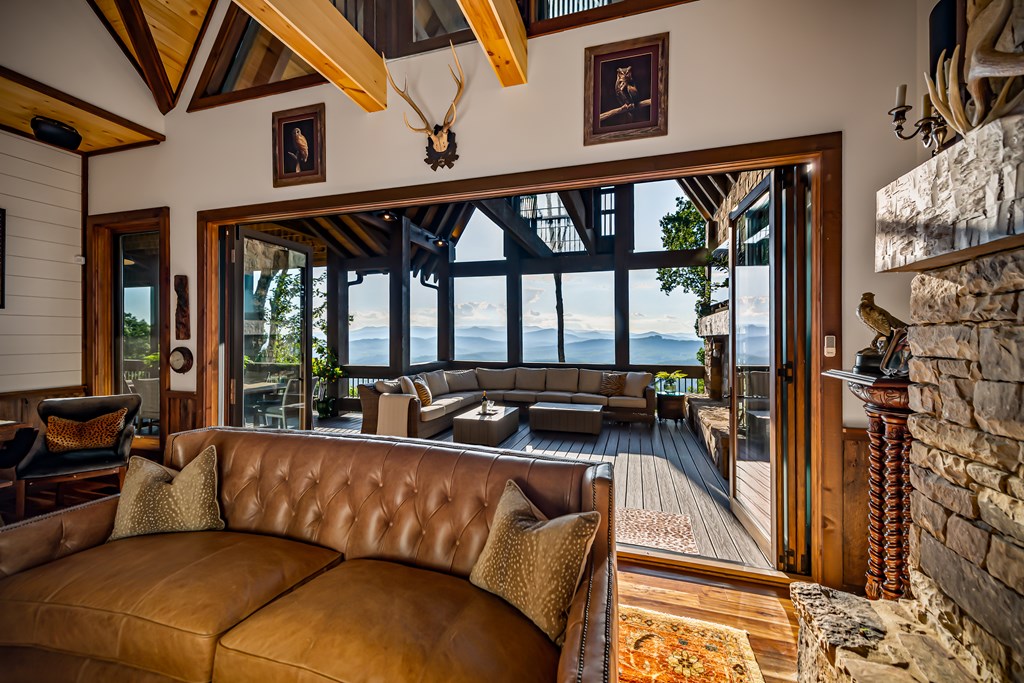 520 Overlook Drive