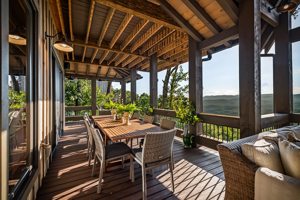 520 Overlook Drive