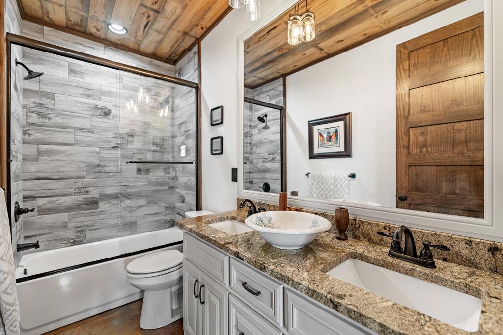 520 Overlook Drive