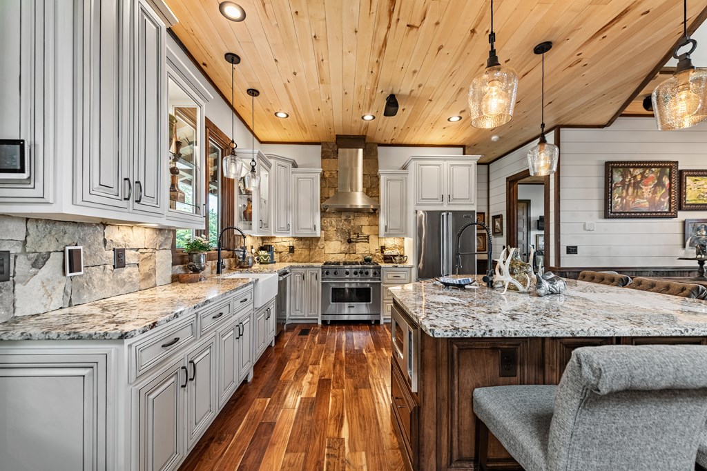520 Overlook Drive