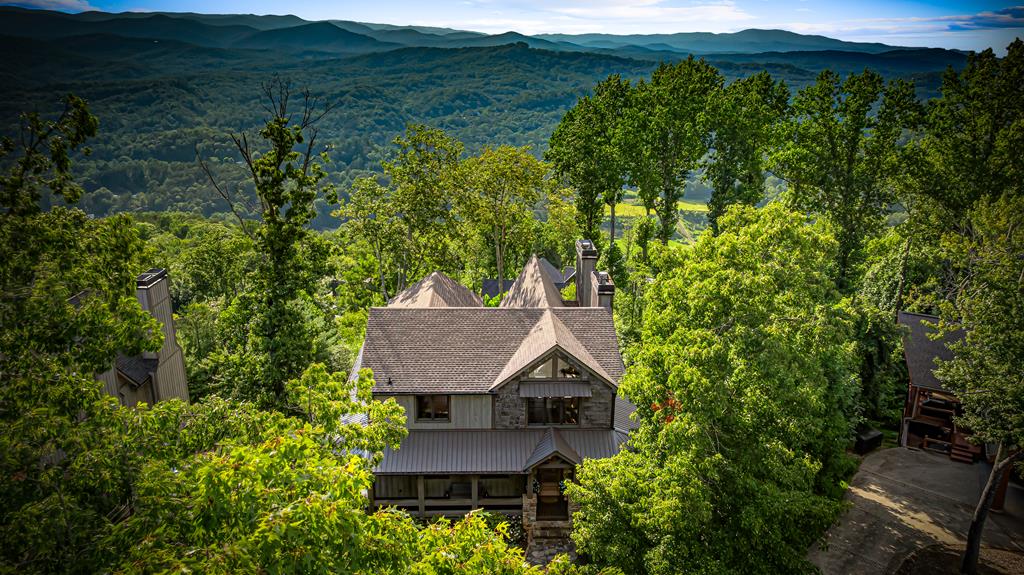 520 Overlook Drive
