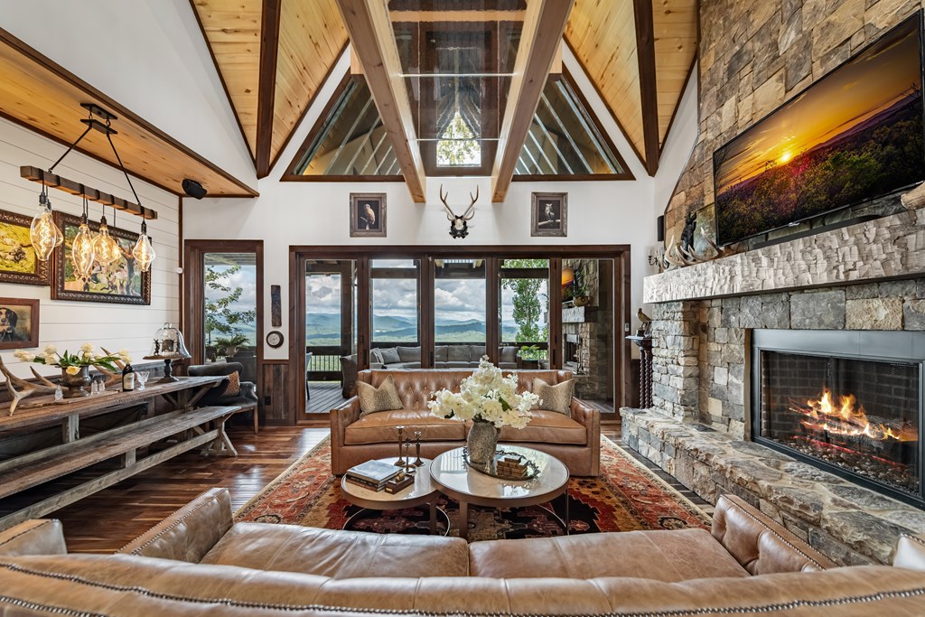 520 Overlook Drive