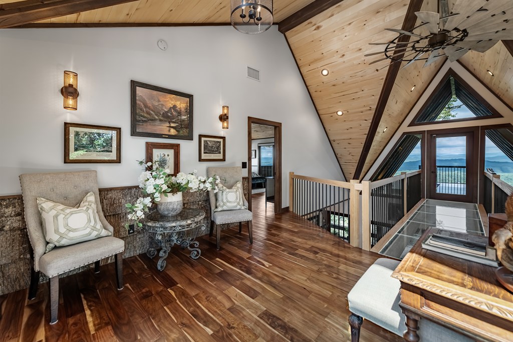 520 Overlook Drive